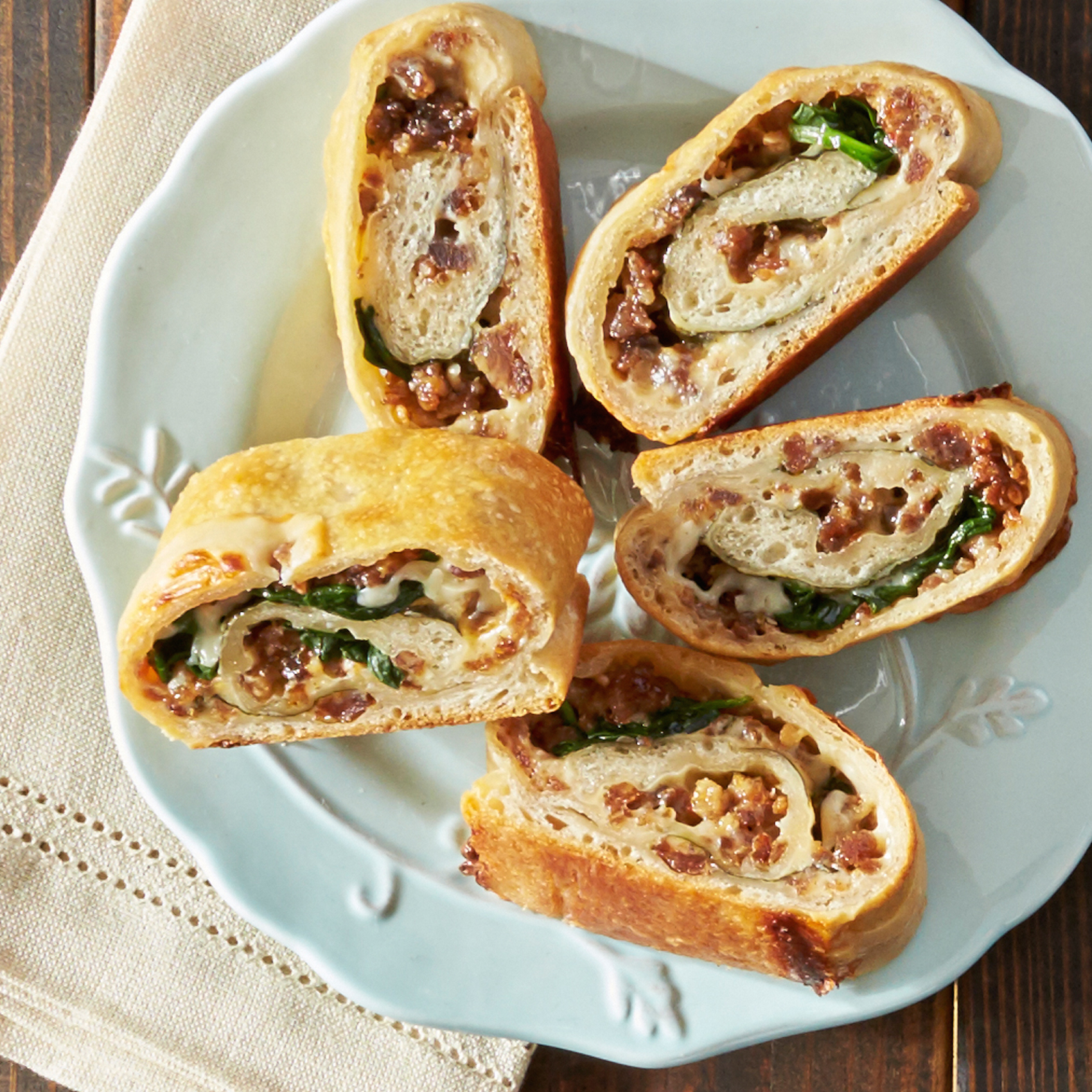 Homemade Spinach Pizza Rolls | Reynolds Brands