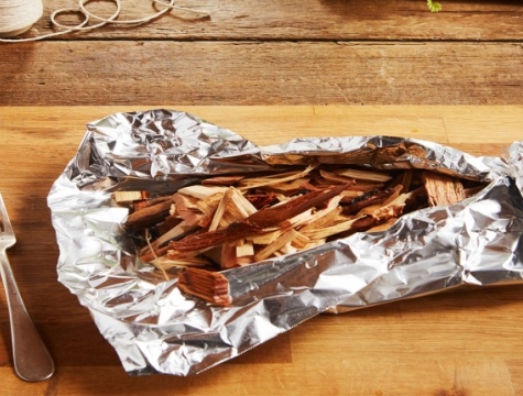 woodchips laying in a foil packet