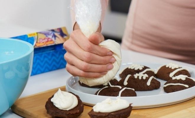 
Football-Shaped Whoopie Pies
