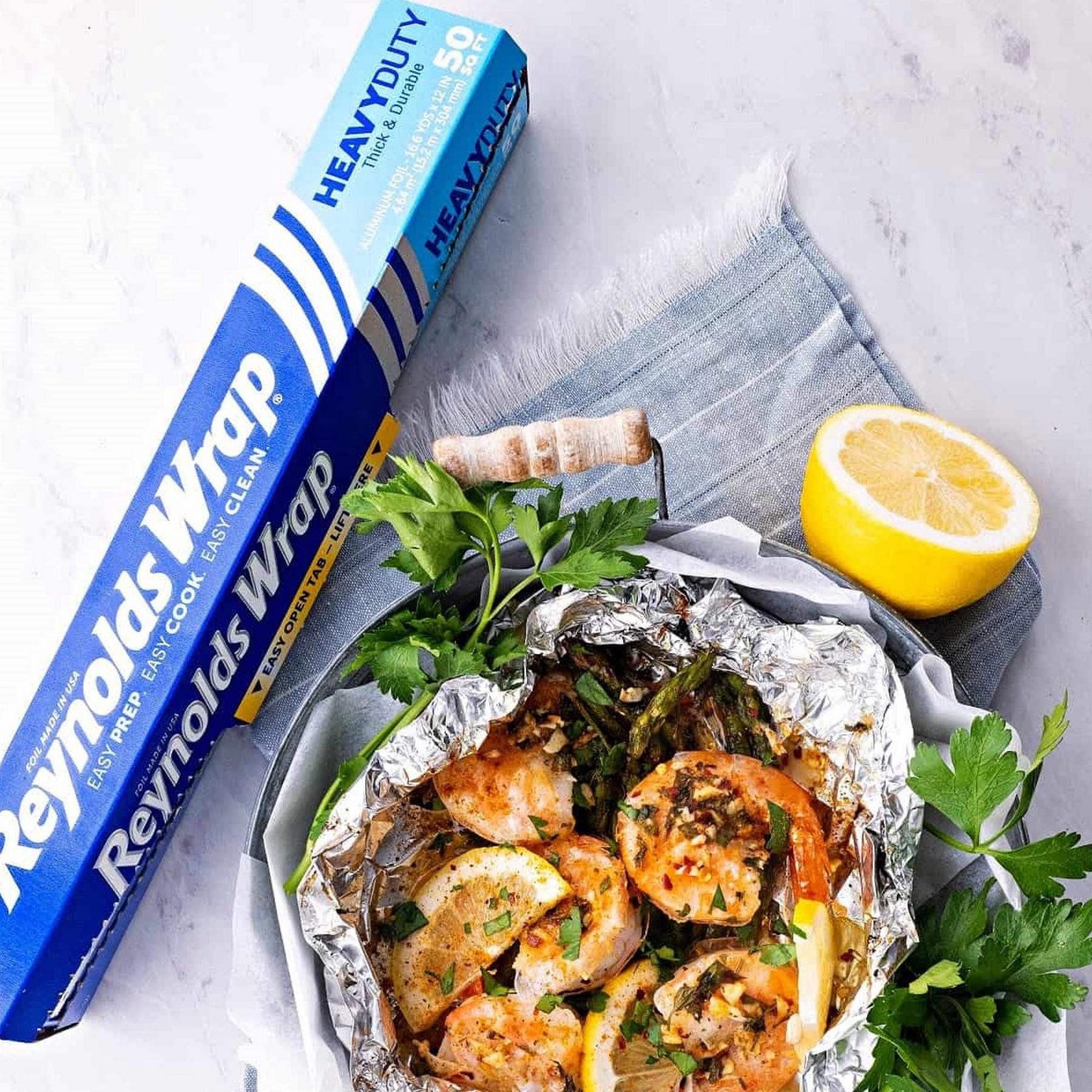 Lemon Garlic Shrimp Foil Packets | Reynolds Brands