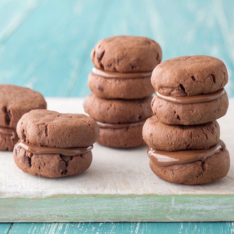 Double Chocolate Sandwich Cookies | Reynolds Brands