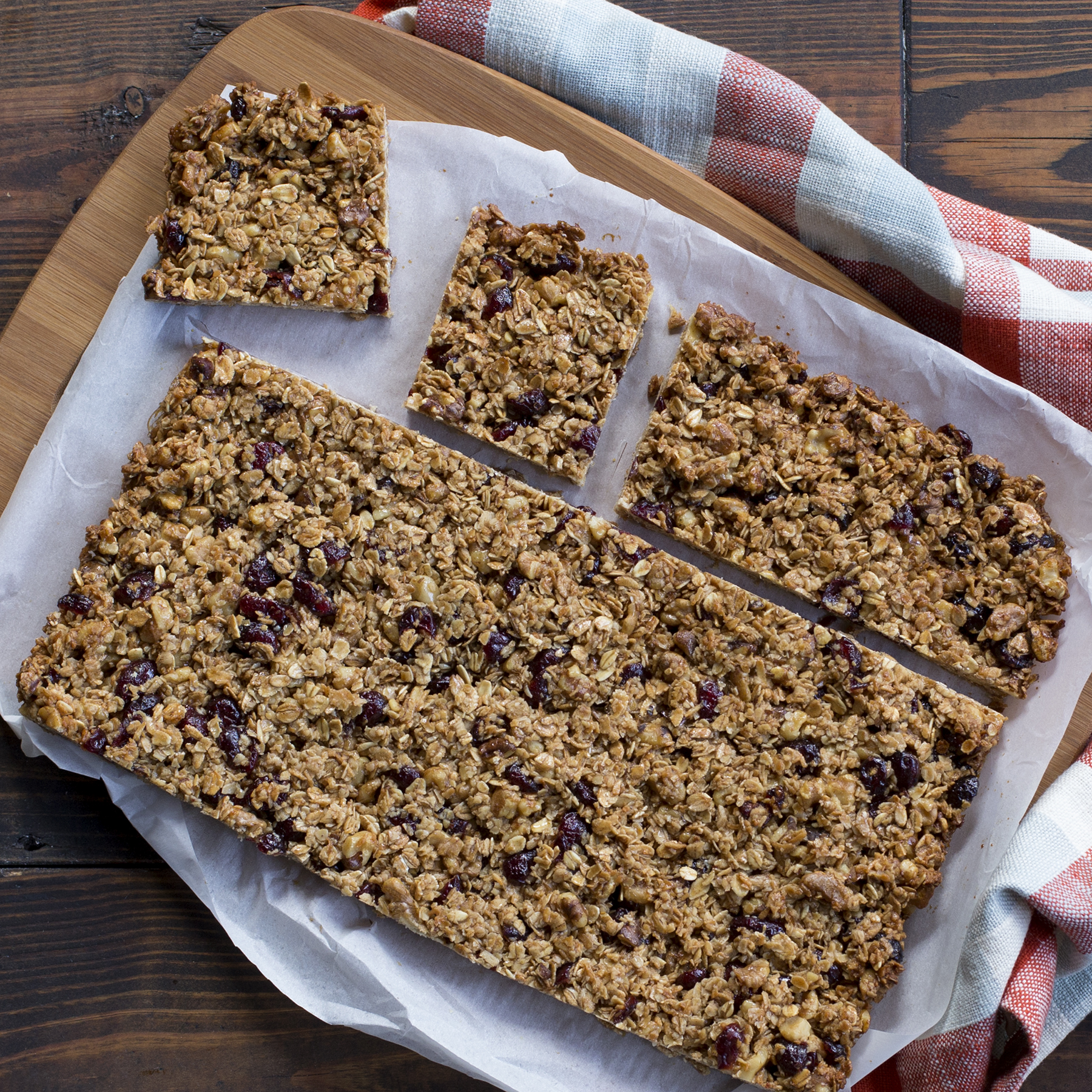 Rise and Shine Oatmeal Breakfast Bars | Reynolds Brands