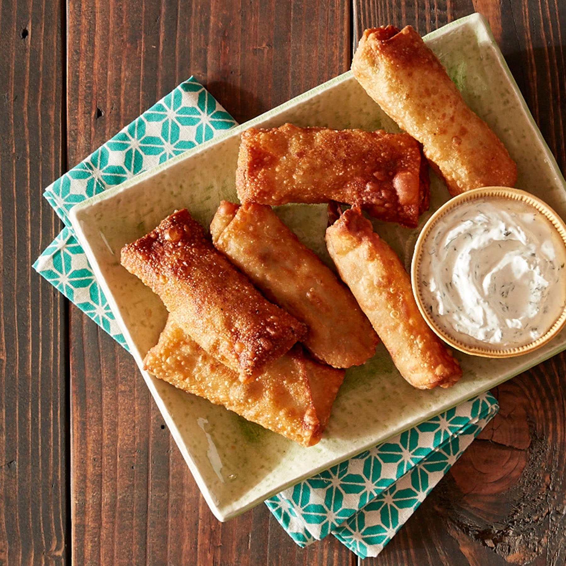 Southwestern Egg Rolls with Avocado Cilantro Sauce | Reynolds Brands