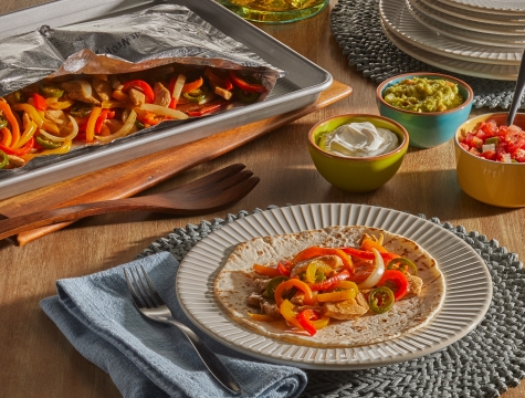 https://www.reynoldsbrands.com/sites/default/files/styles/gc_cta_two_columns/public/2023-03/11_862198_Chicken_Fajitas_Recipe_Image_Only_3000x3000.jpg?itok=Kb9EJy1E