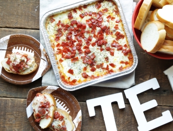 Pizza dip in a disposable aluminum pan