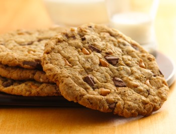 Milk Chocolate Butterscotch Café Cookies