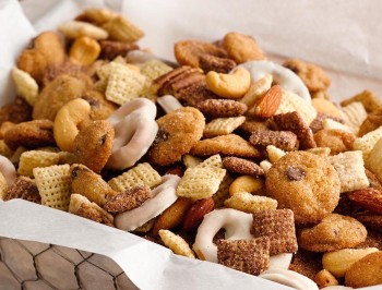 Chocolate Chip Cookie Snack Mix
