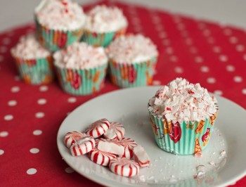 Holiday Peppermint Cupcakes