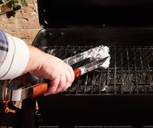 How to Clean a Grill with Aluminum Foil